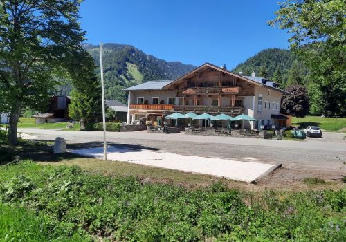Boccia-Platz direkt beim Alpengasthof Almrose